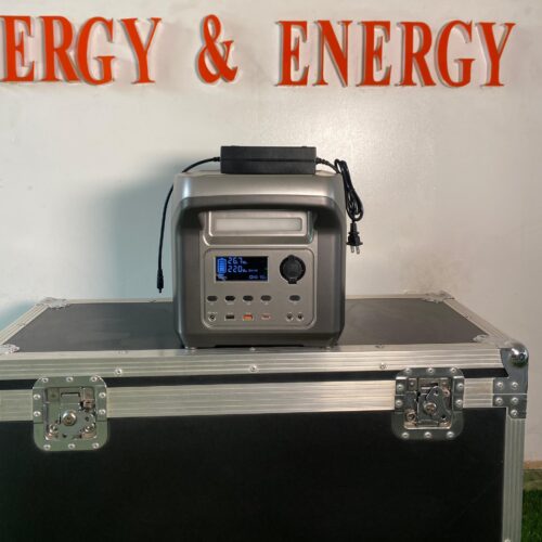 1200W Solar Generator (896Wh Capacity)