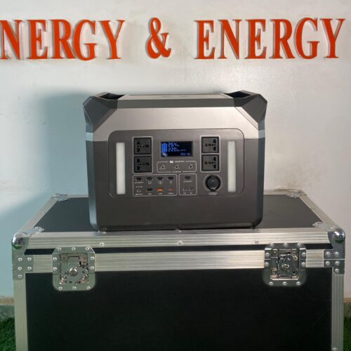 3000W Solar Generator (2,560Wh Capacity)